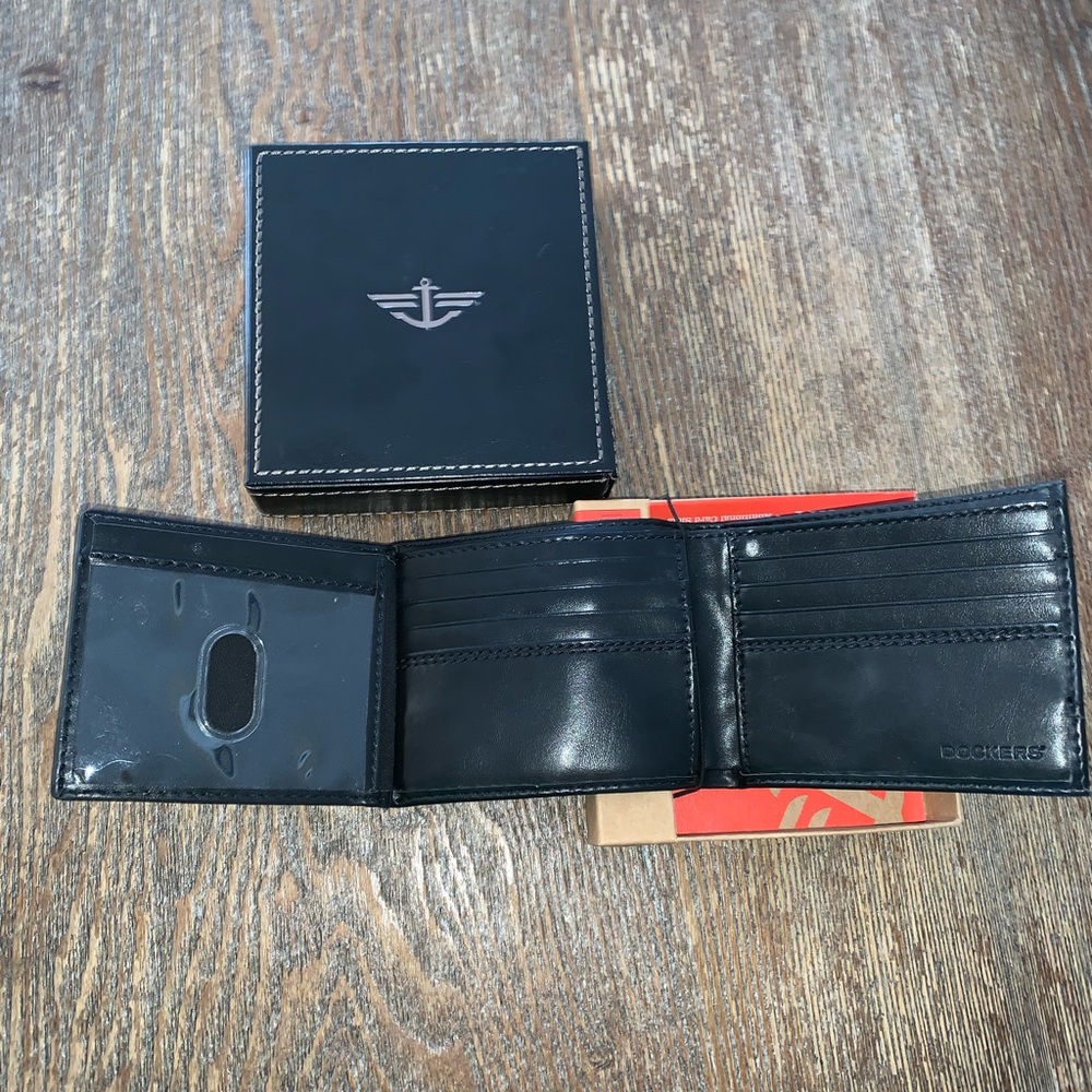 Wallet - Picture 4 of 5